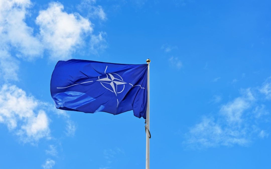 Трамп хочет покинуть НАТО?